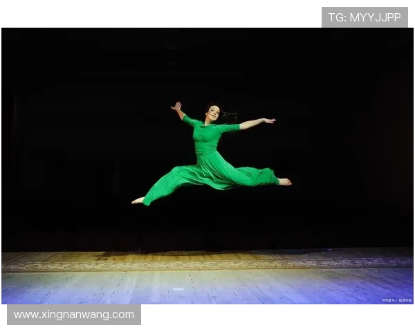 专访街舞达人周芳揭秘她的成功秘诀与舞蹈人生