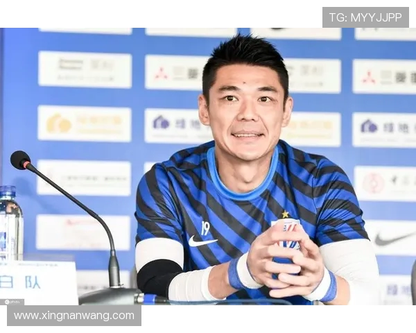 中篮蓝队迎战新西兰队全力争胜展现团队实力与竞技精神 中篮蓝队迎战新西兰队全力争胜展现团队实力与竞技精神